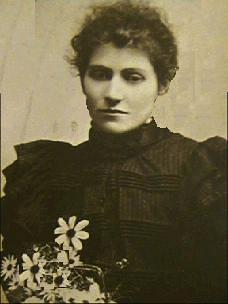 Photo of photos/Zapporah McLennan b 1870 portrait